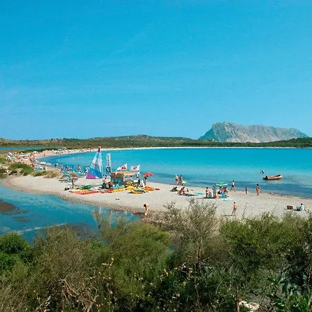 Salina Bamba Sleeps 8 Pool Air Con * Capo Coda Cavallo